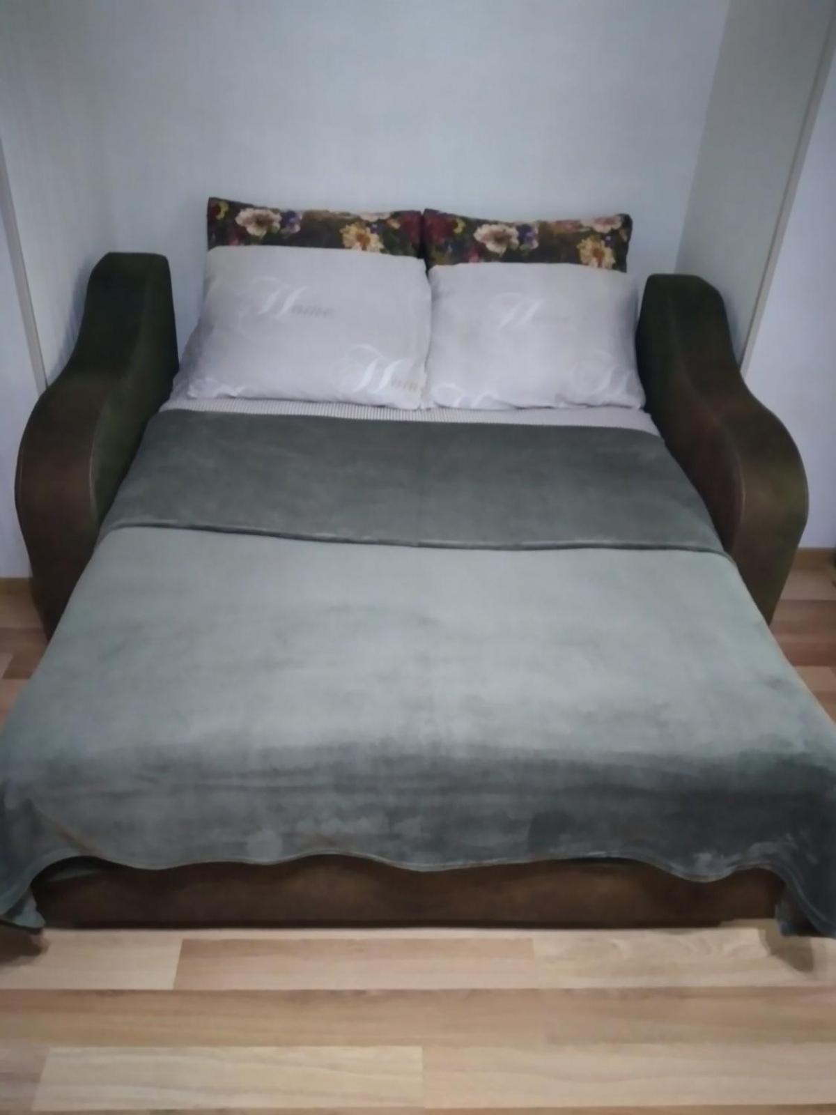 Izi'S Cozy Apartment Kutaisi Bagian luar foto